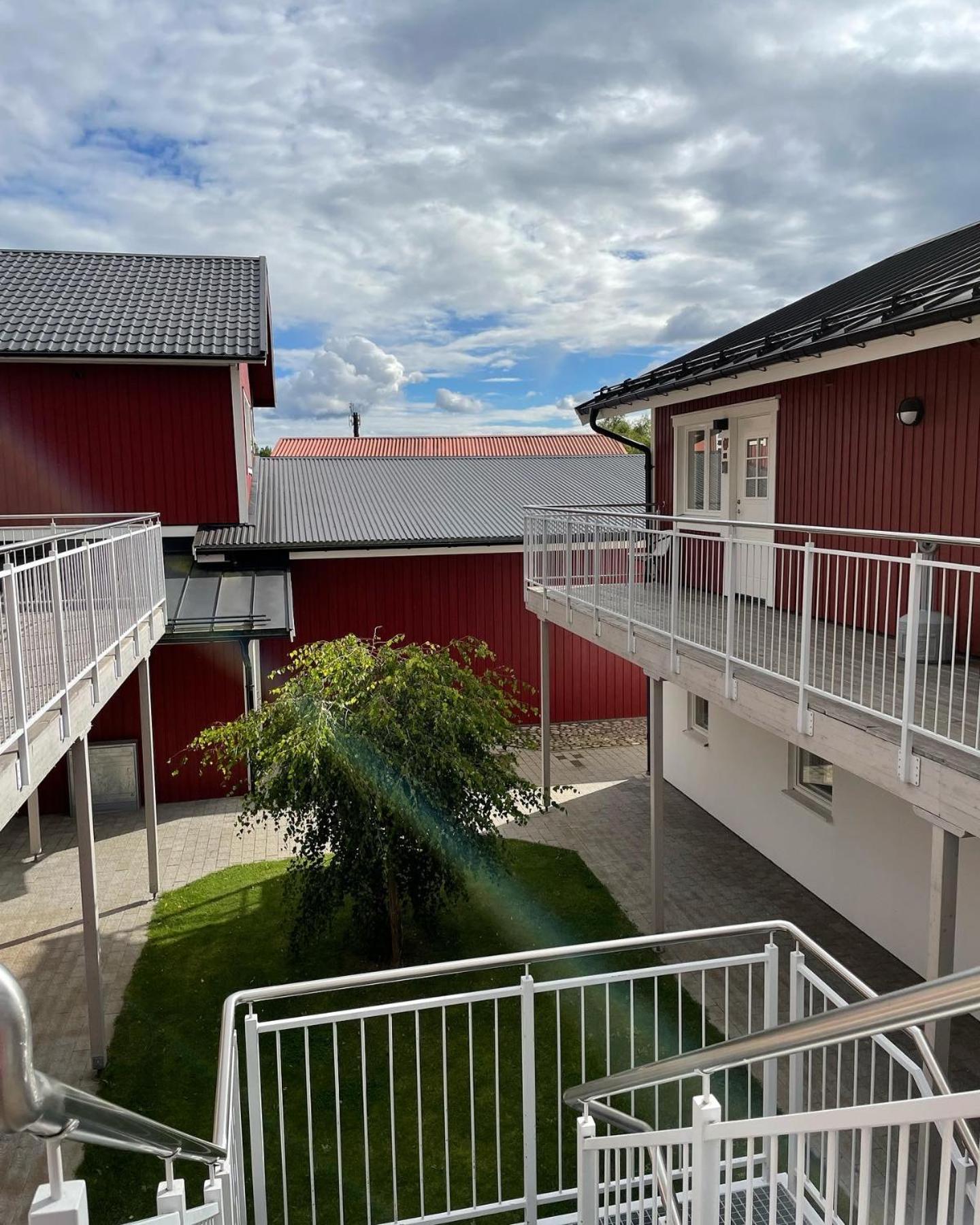 Land-Inn Motel Rosersberg エクステリア 写真