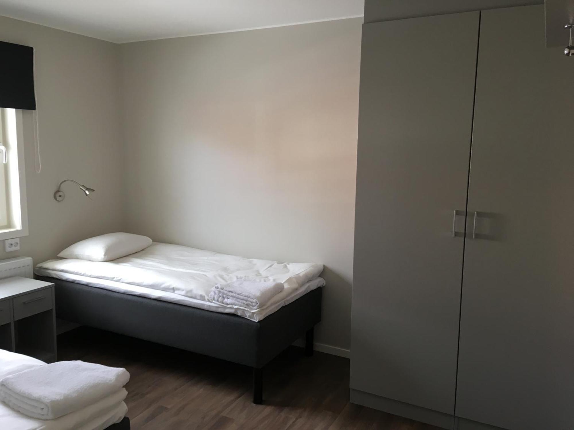 Land-Inn Motel Rosersberg エクステリア 写真